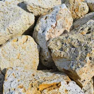 Sziklakerti kő Sárga tufa (400037)