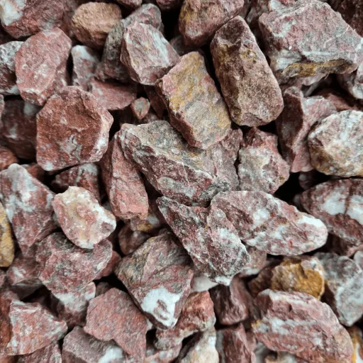 Sötétvörös zúzalék 10-15 mm, 25 kg/zsák (400284)